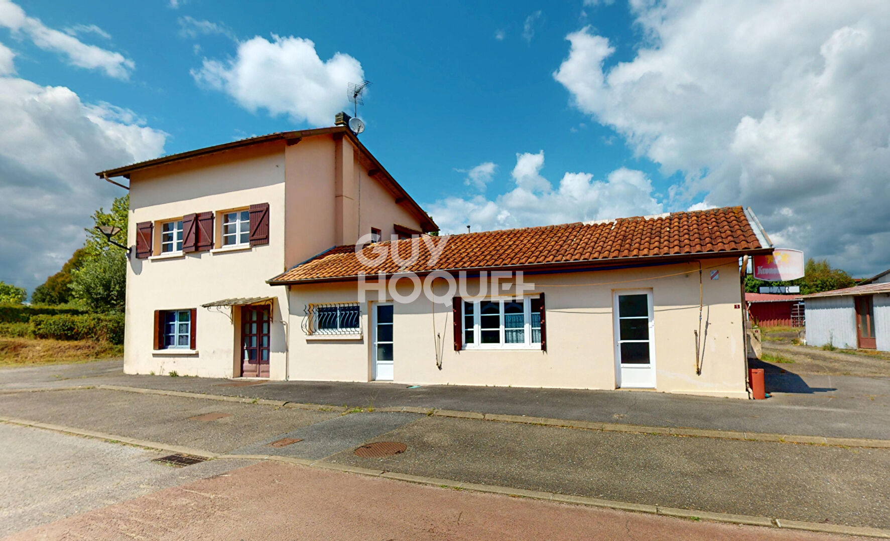 A VENDRE : Maison de village 172 m² avec jardin