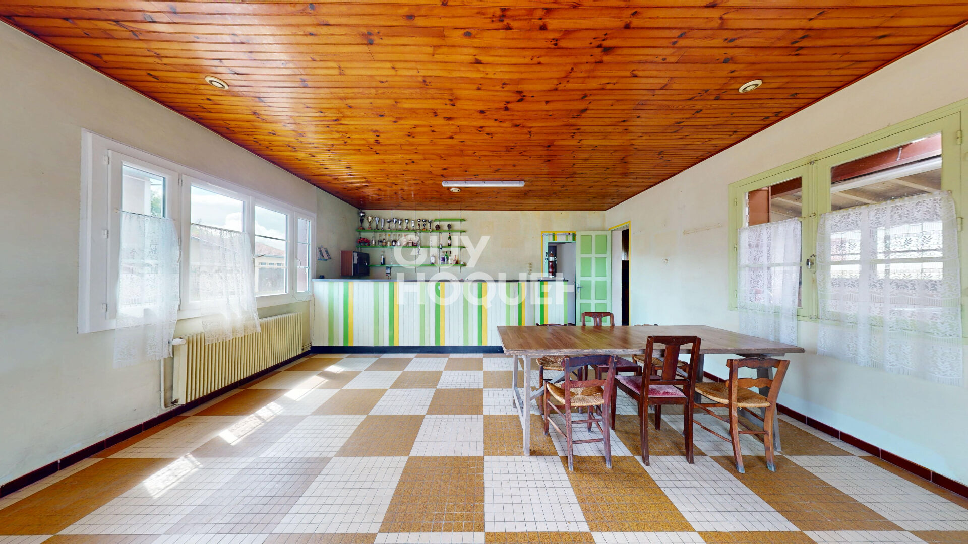 A VENDRE : Maison de village 172 m² avec jardin