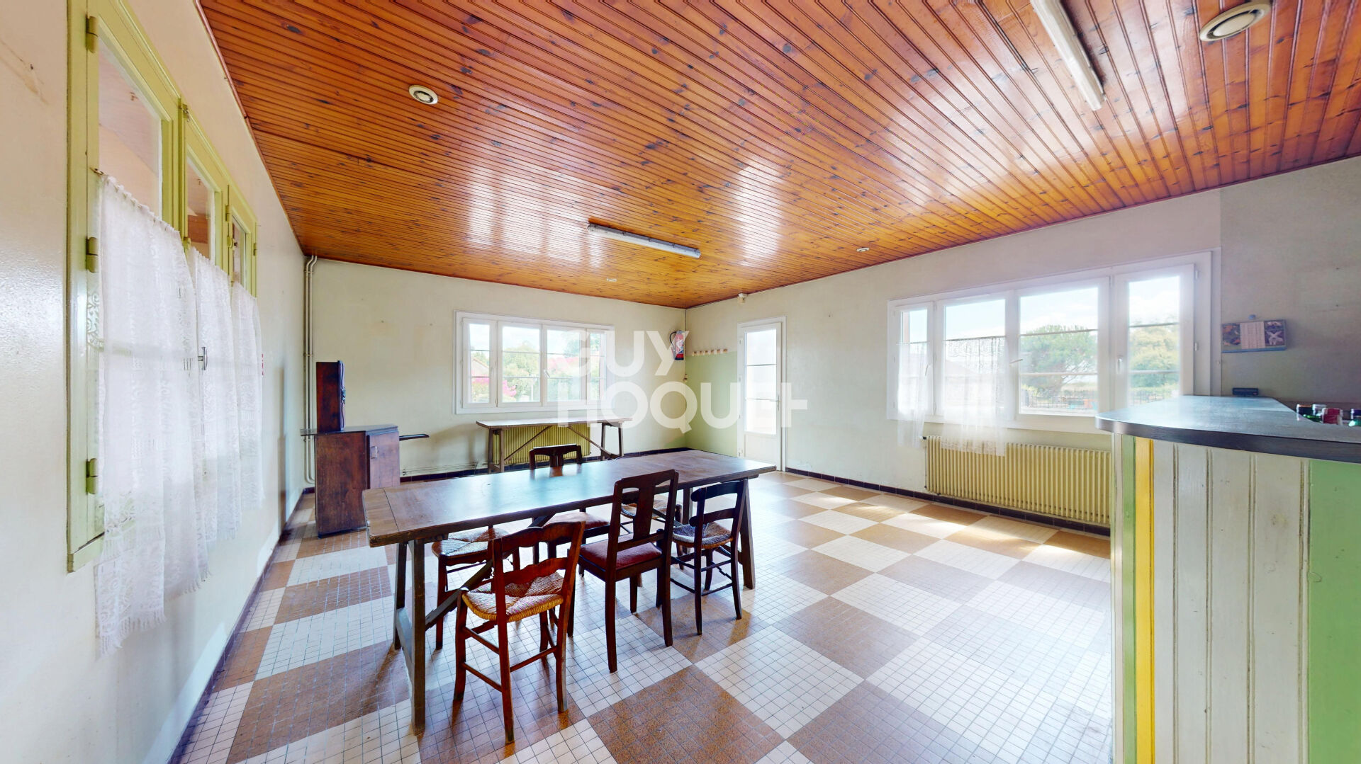 A VENDRE : Maison de village 172 m² avec jardin