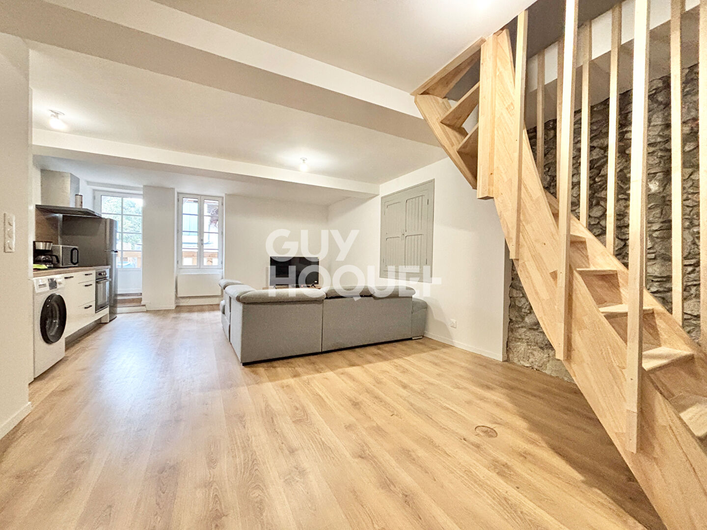 Appartement T3 duplex rénové avec terrasse sur ORTHEZ