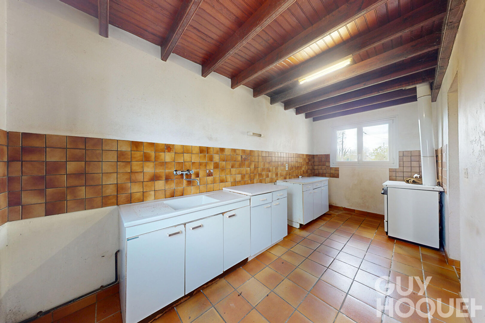 Maison ancienne à rénover avec dépendance en campagne