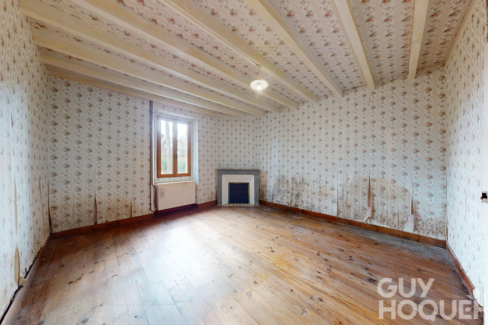 Maison ancienne à rénover avec dépendance en campagne