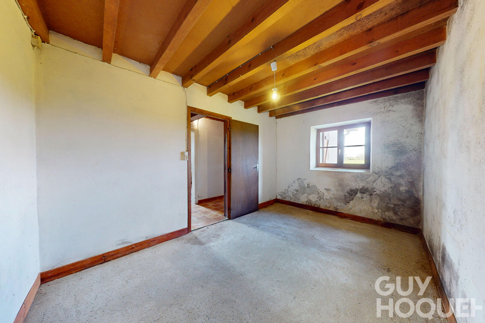 Maison ancienne à rénover avec dépendance en campagne