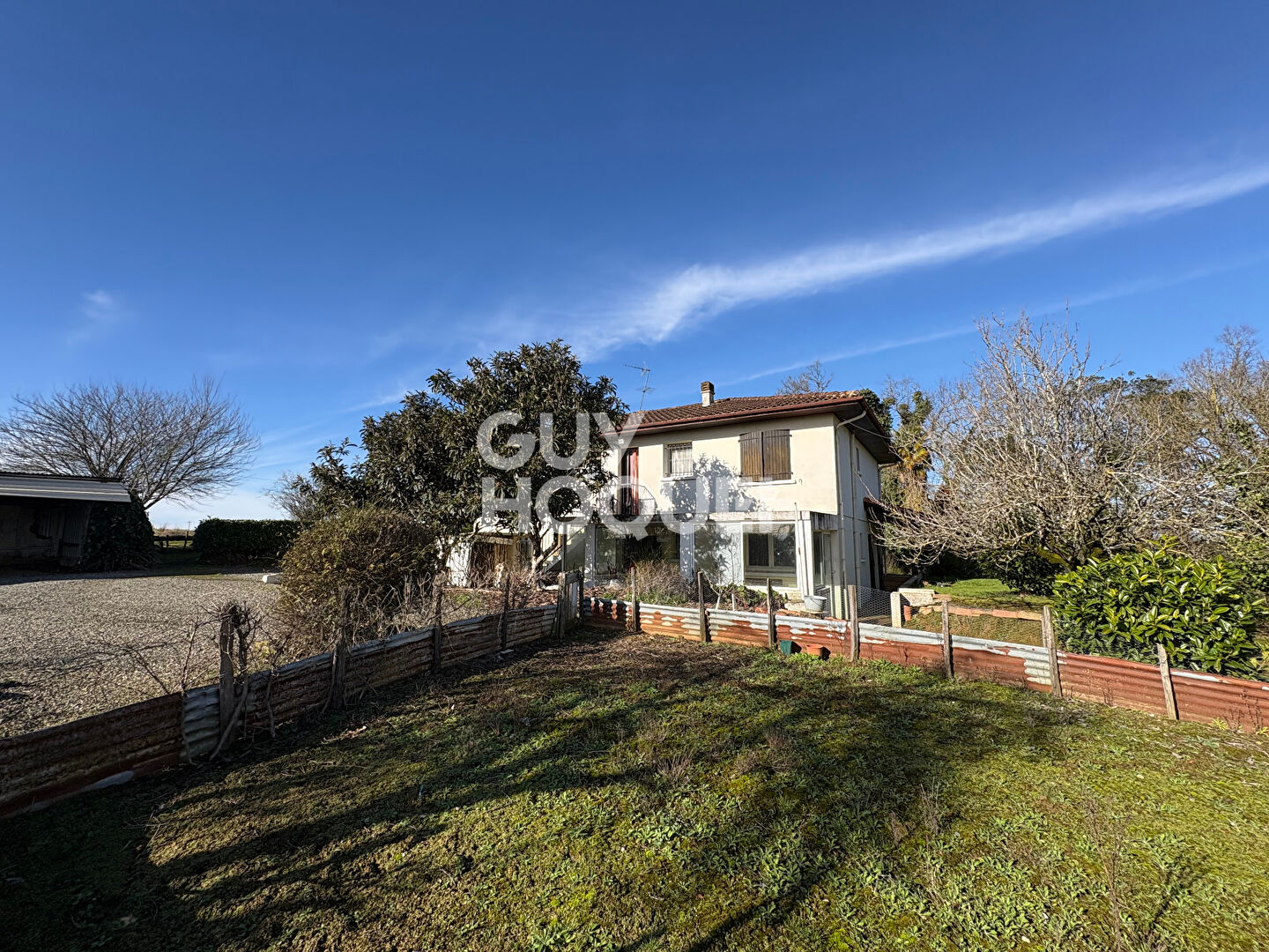 Ensemble immobilier aux multiples visages proche Saint-Sever