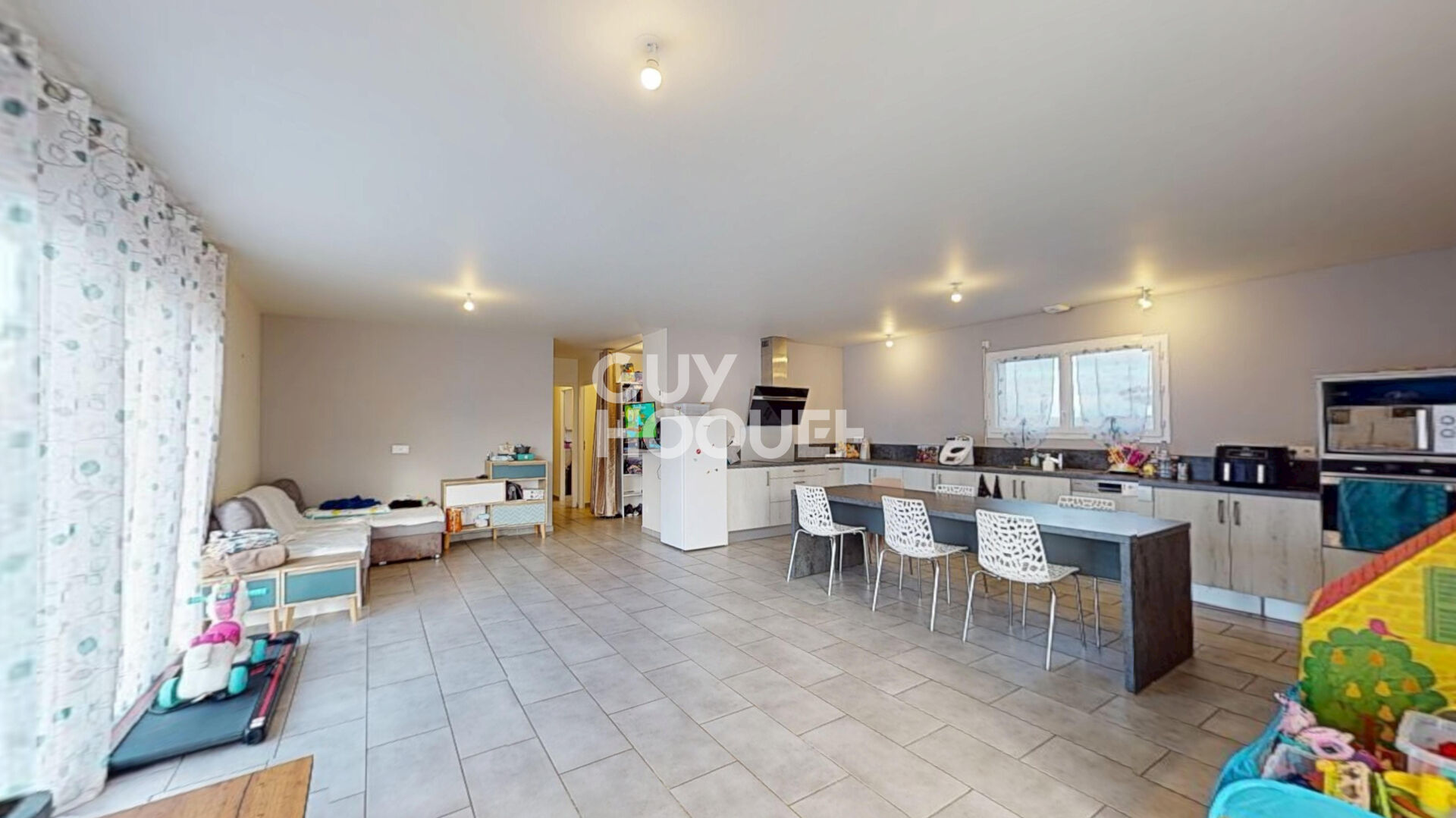 Maison contemporaine de plain-pied - Confort moderne et performance énergétique 