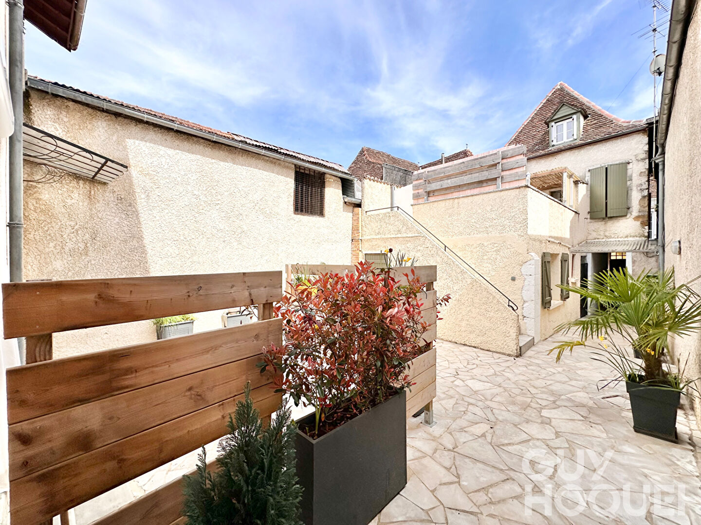 Immeuble Orthez avec 4 appartements loués