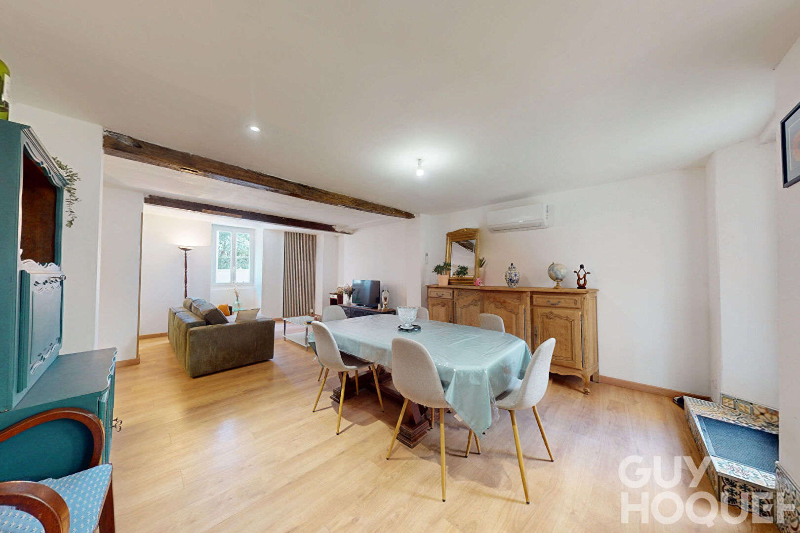 Maison de ville rénovée avec cour hyper centre d'Hagetmau