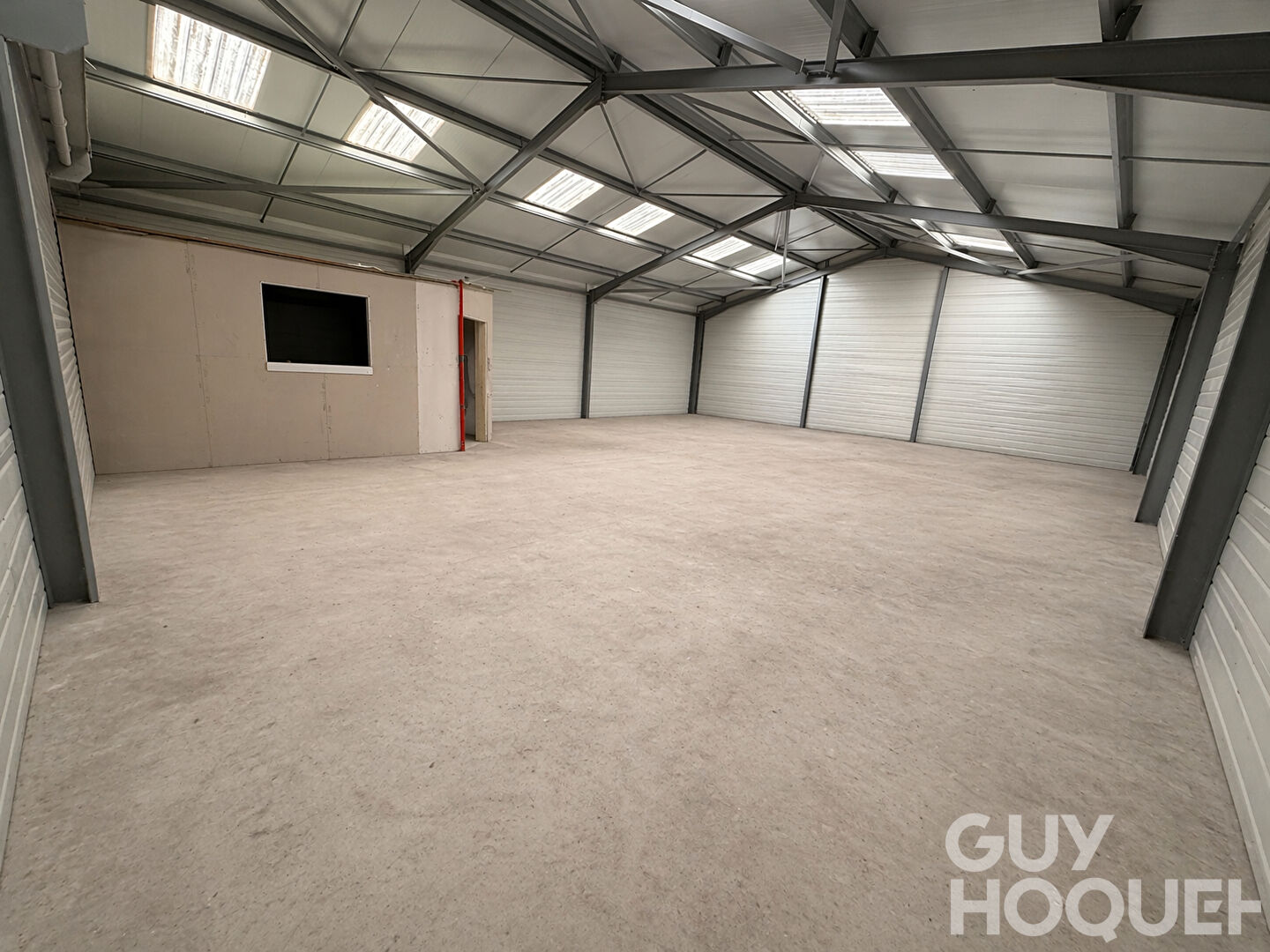 Entrepôt / local industriel Mazerolles