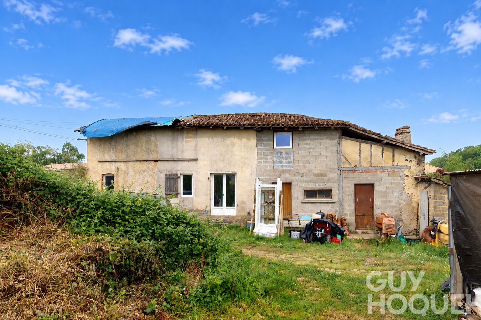 Maison de campagne à rénover avec 1,3 ha