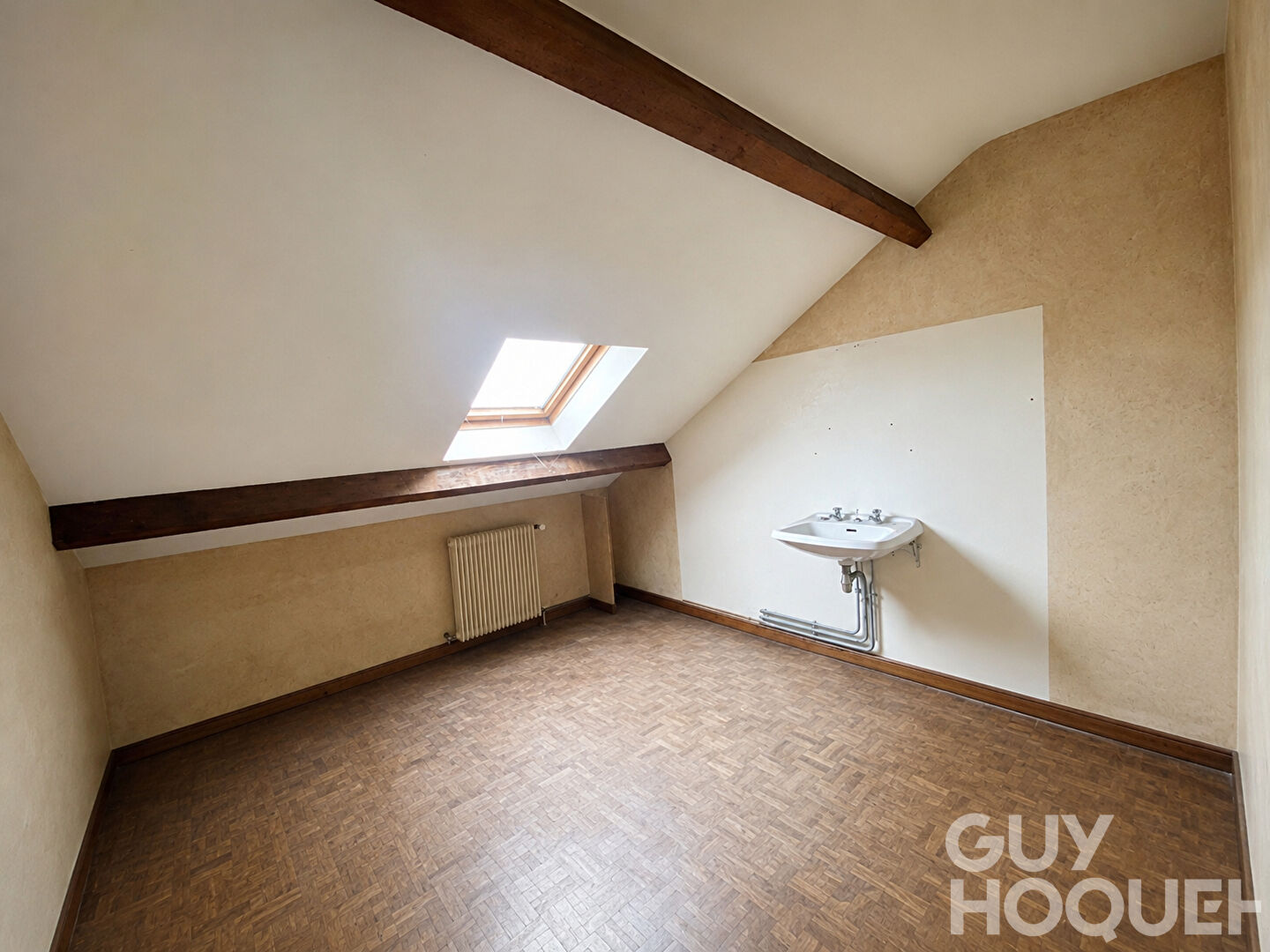 Appartement atypique à fort potentiel centre ville d'Orthez 75 m² habitables / 110 m² au sol