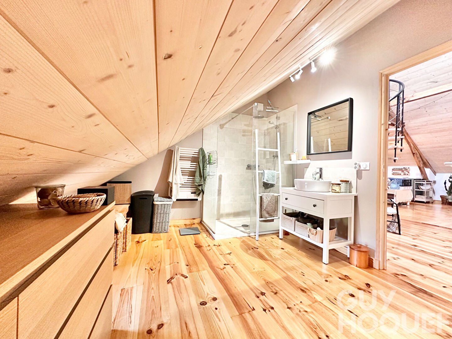 Appartement T2 bis entièrement rénové proche d'ORTHEZ