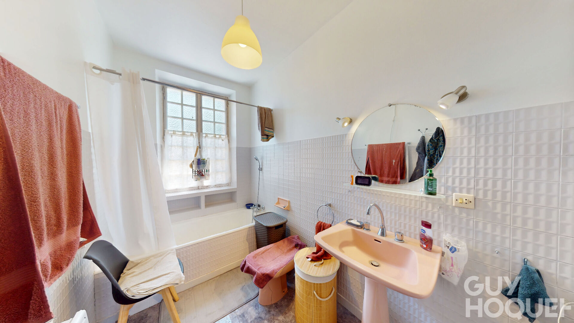 Maison à Hagetmau, 4 chambres avec local, annexe, garage et jardin