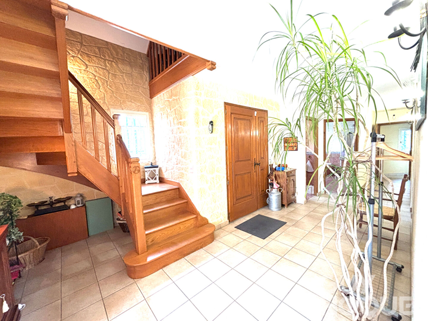 Belle maison familiale de 200m2 avec 5 chambres et double garage