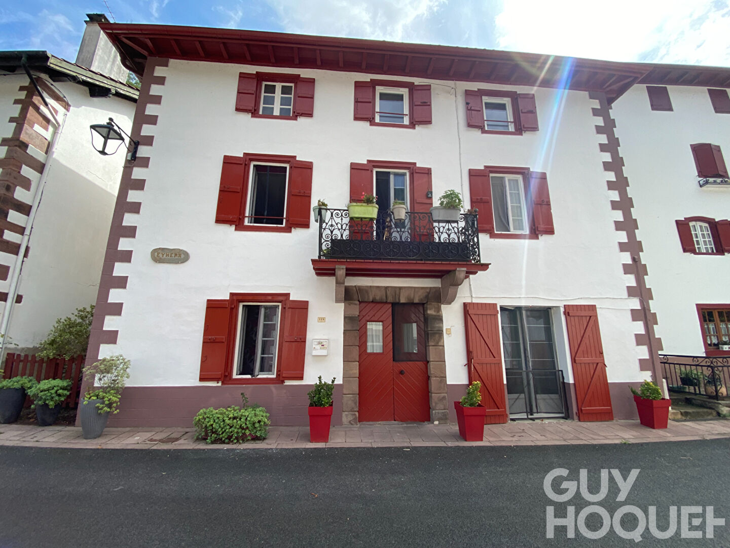 Belle maison de ville de 143 m² à Arnéguy avec appartement indépendant et terrasse