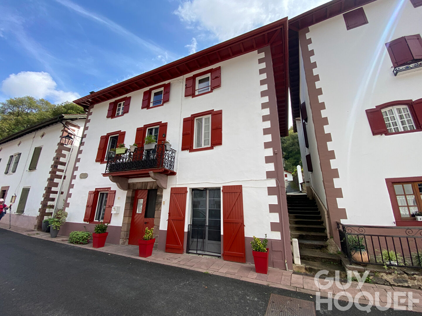 Belle maison de ville de 143 m² à Arnéguy avec appartement indépendant et terrasse