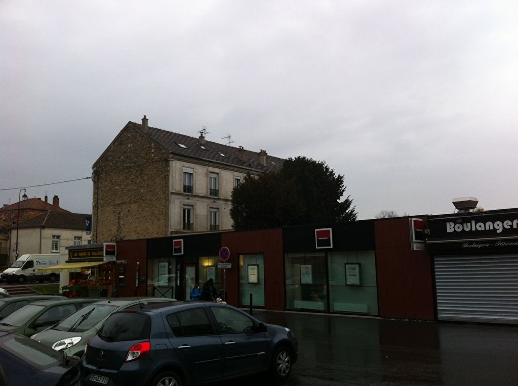 VILLECRESNES: F2 CENTRE VILLE