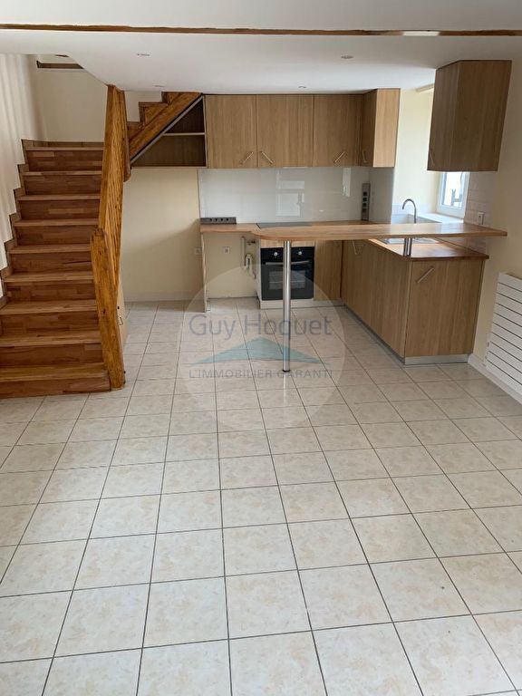 Location : maison 2 pièces à CHAMPDEUIL
