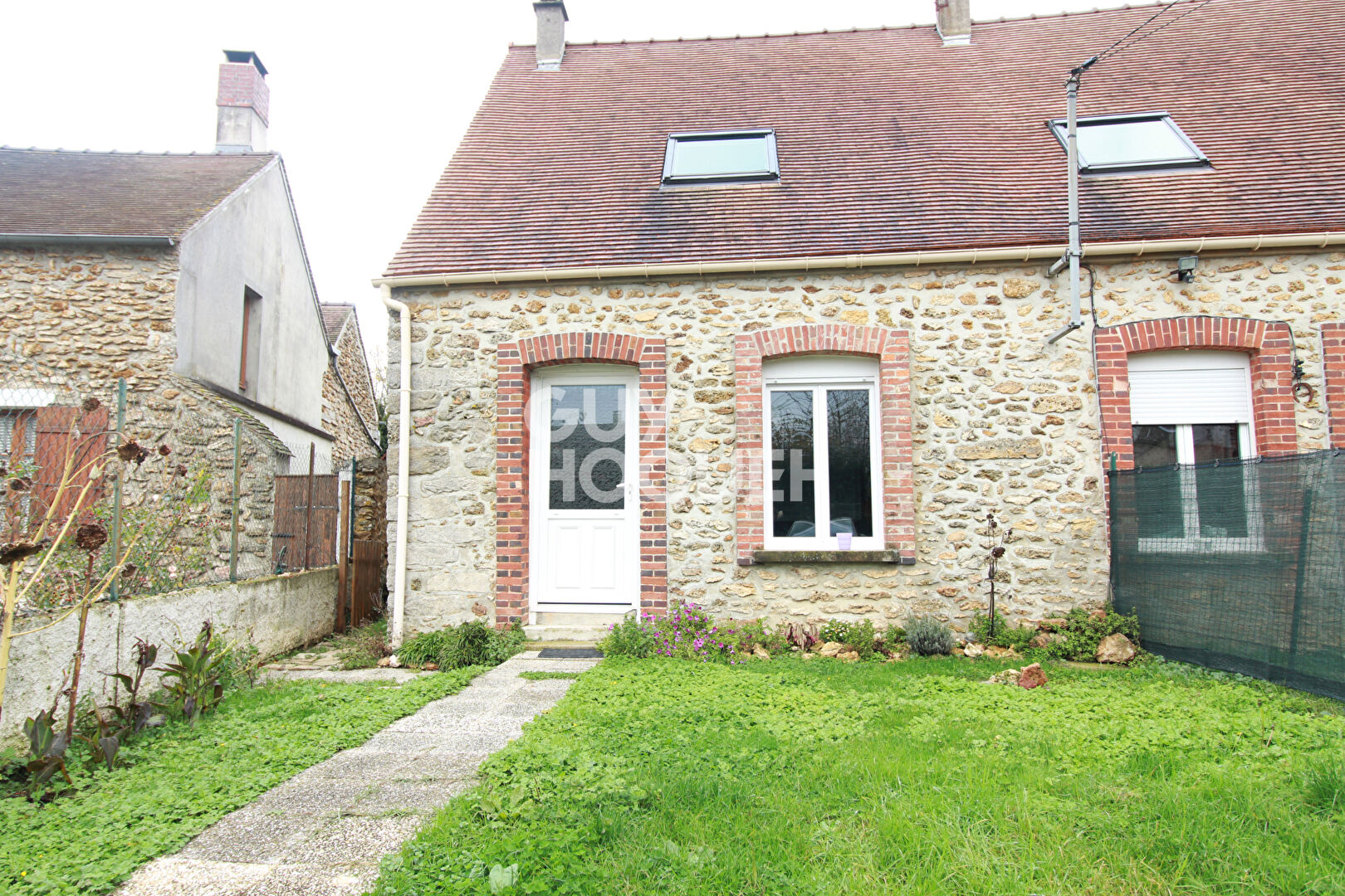 Maison de village LOUÉE MEUBLÉE