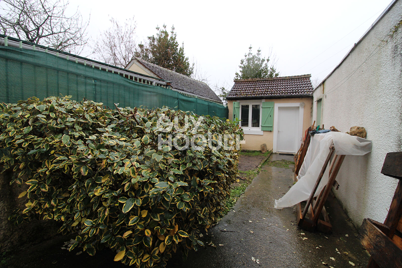 À VENDRE - Charmante maison avec dépendance à Ozouer