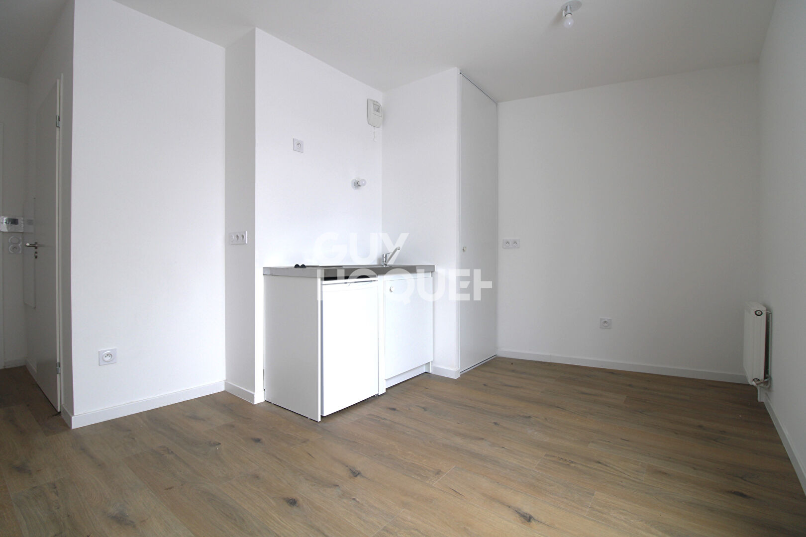 STUDIO NEUF GRISY SUISNES