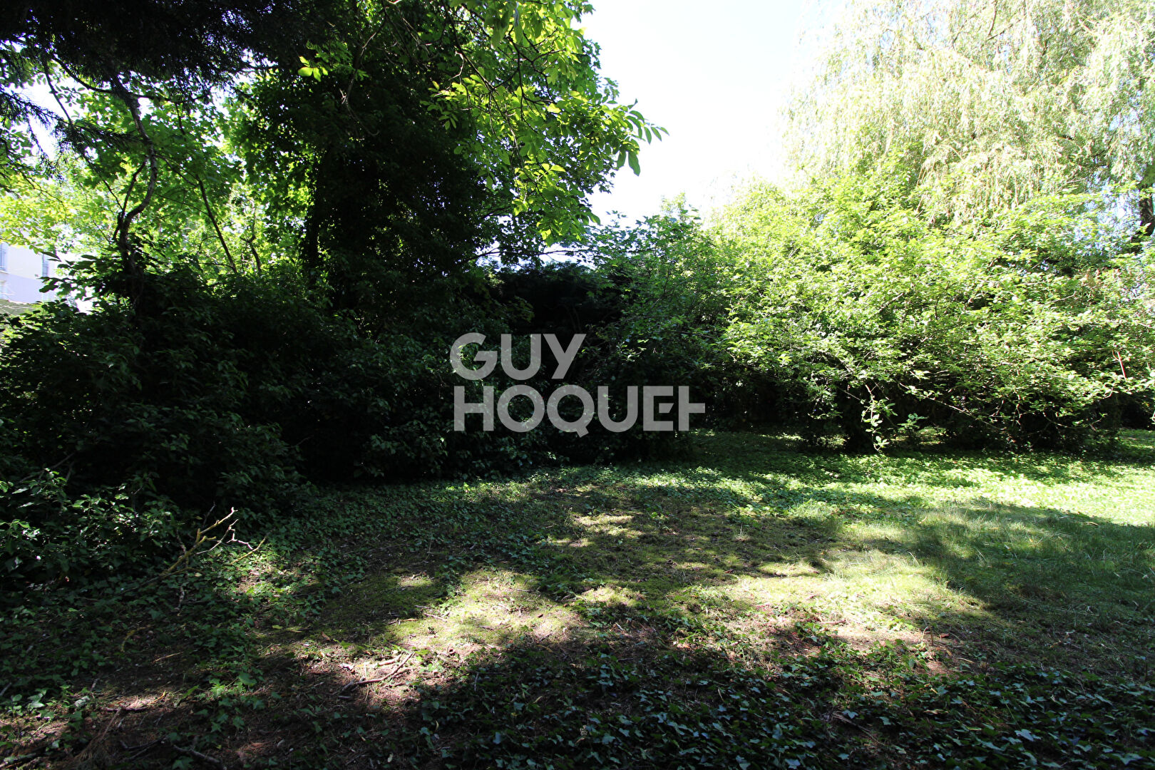 Terrain plat GUIGNES