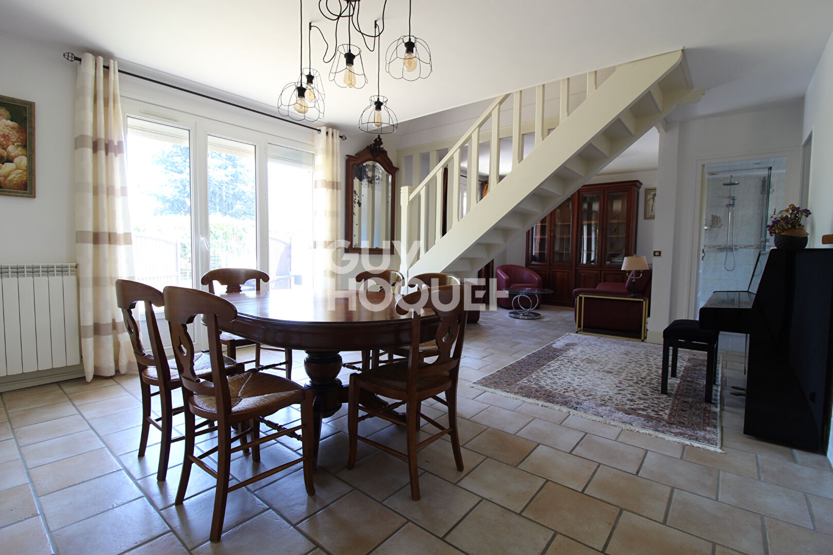 À VENDRE  Charmante maison avec dépendance à Verneuil-l'Étang