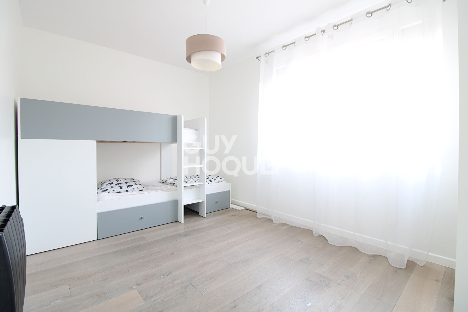 PROCHE BRIE COMTE ROBERT