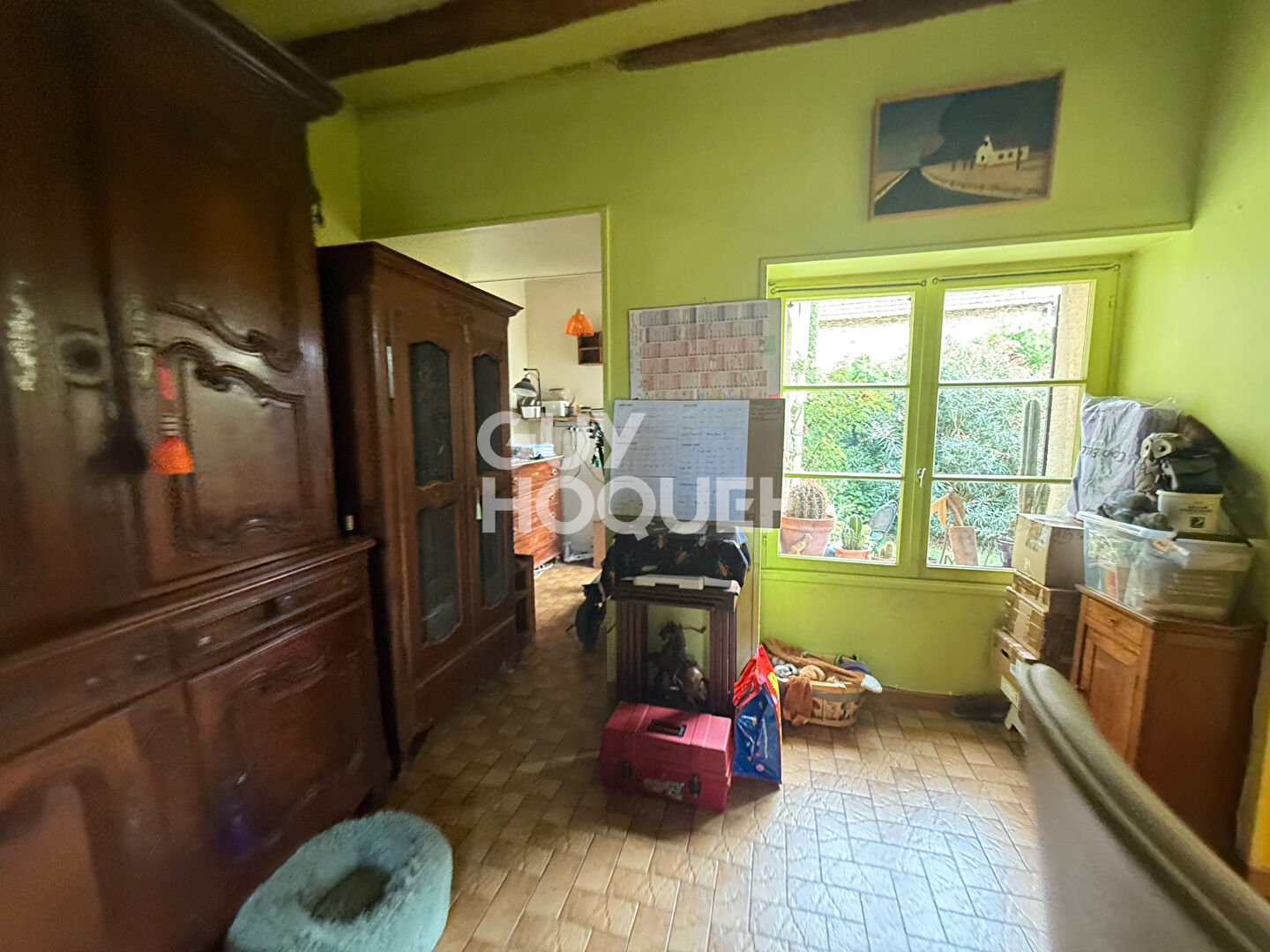 DEMEURE AVEC NOMBREUSES DEPENDANCES