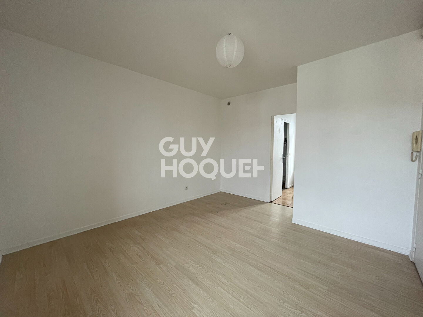 Appartement Ozoir La Ferriere  1 pièce(s)