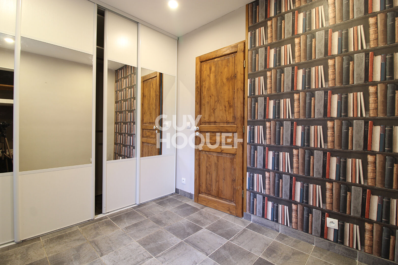 Grande maison familiale à Ozouer-le-Voulgis sur terrain clos et arboré