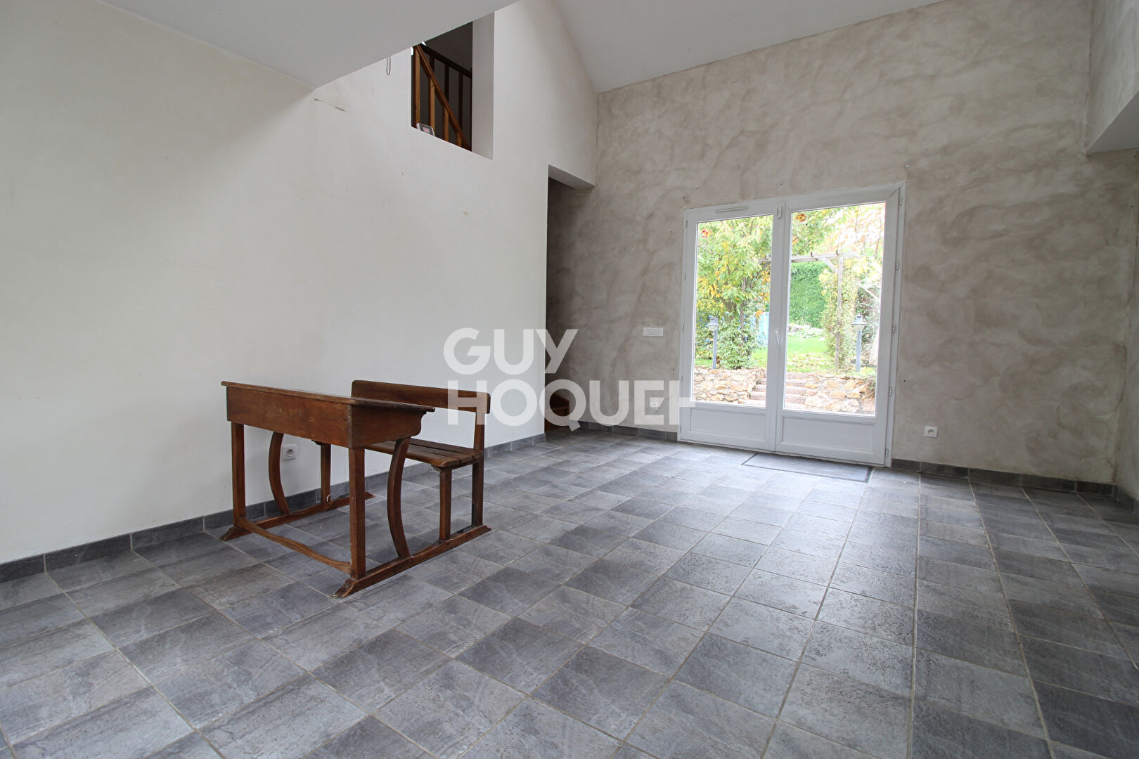 Grande maison familiale à Ozouer-le-Voulgis sur terrain clos et arboré