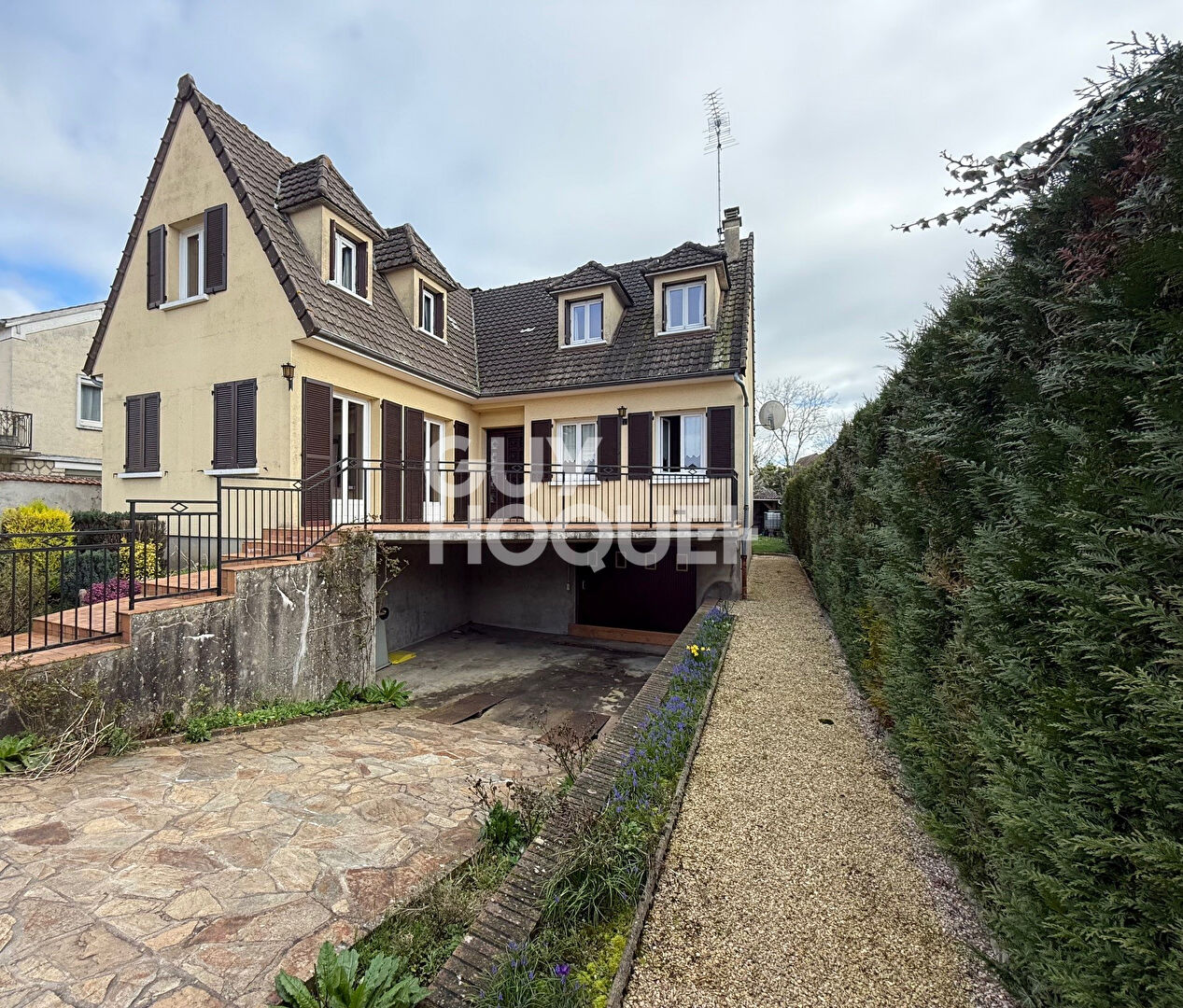 Maison sur sous sol total proche centre ville