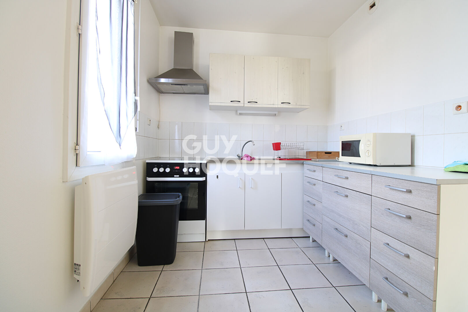 PROCHE COUBERT - APPARTEMENT F2 MEUBLE - Rez de Jardin