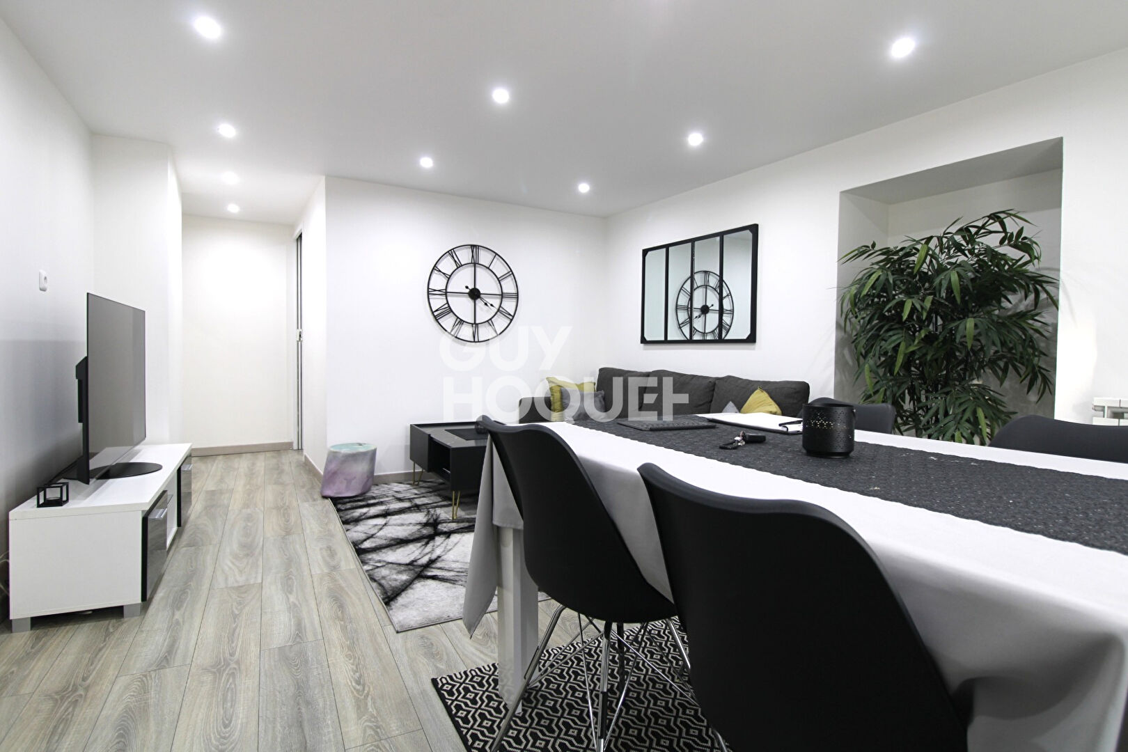 SOIGNOLLES EN BRIE - 7 pièces - 211m²