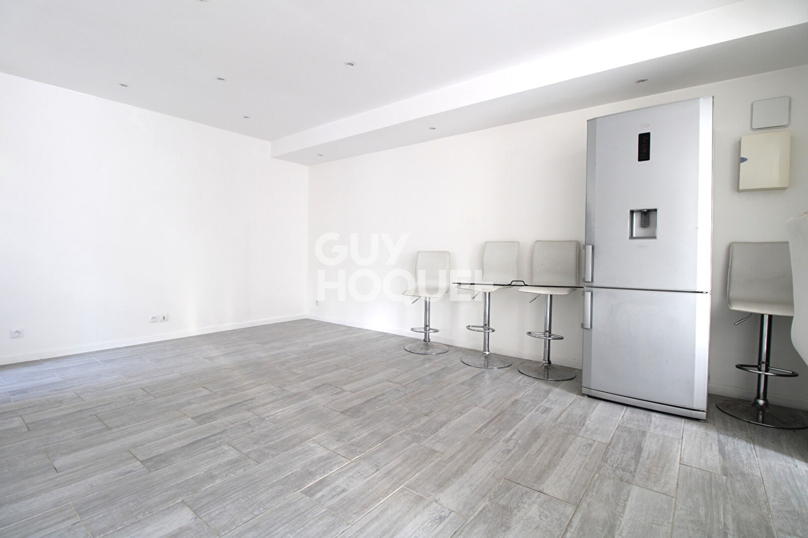 SOIGNOLLES EN BRIE - 7 pièces - 211m²