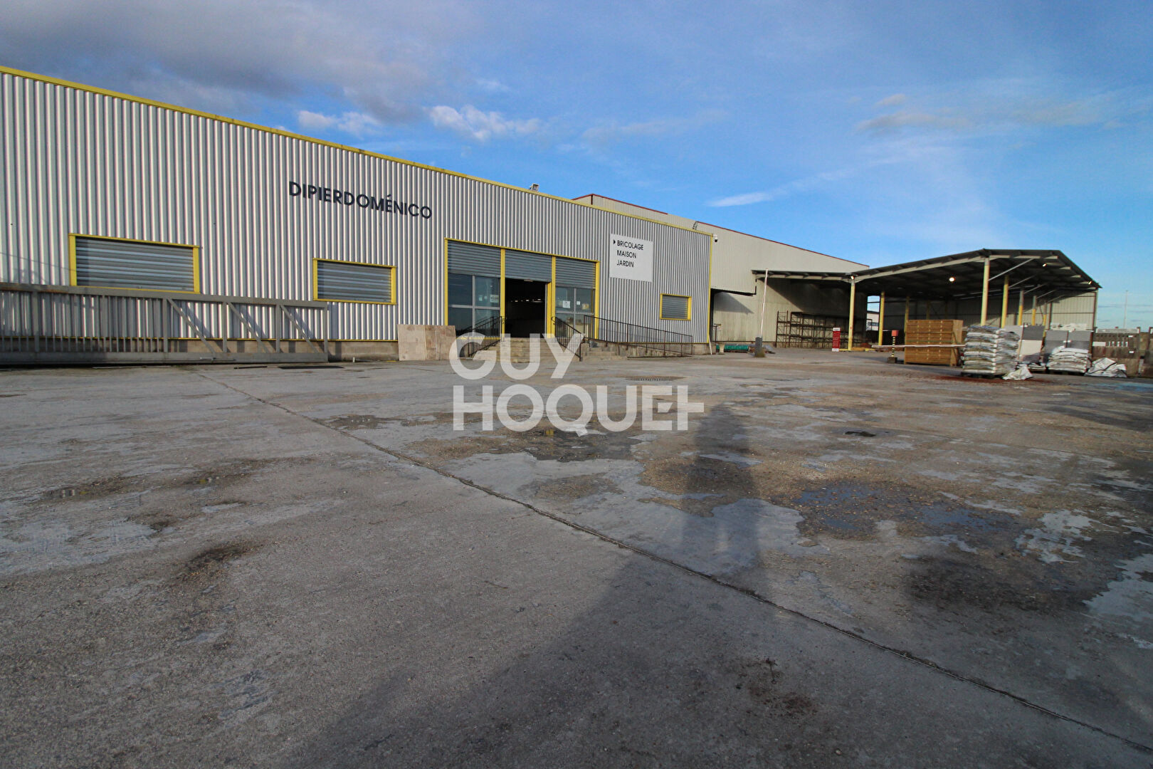 À SAISIR - Vaste local d'activité aux volumes exceptionnels