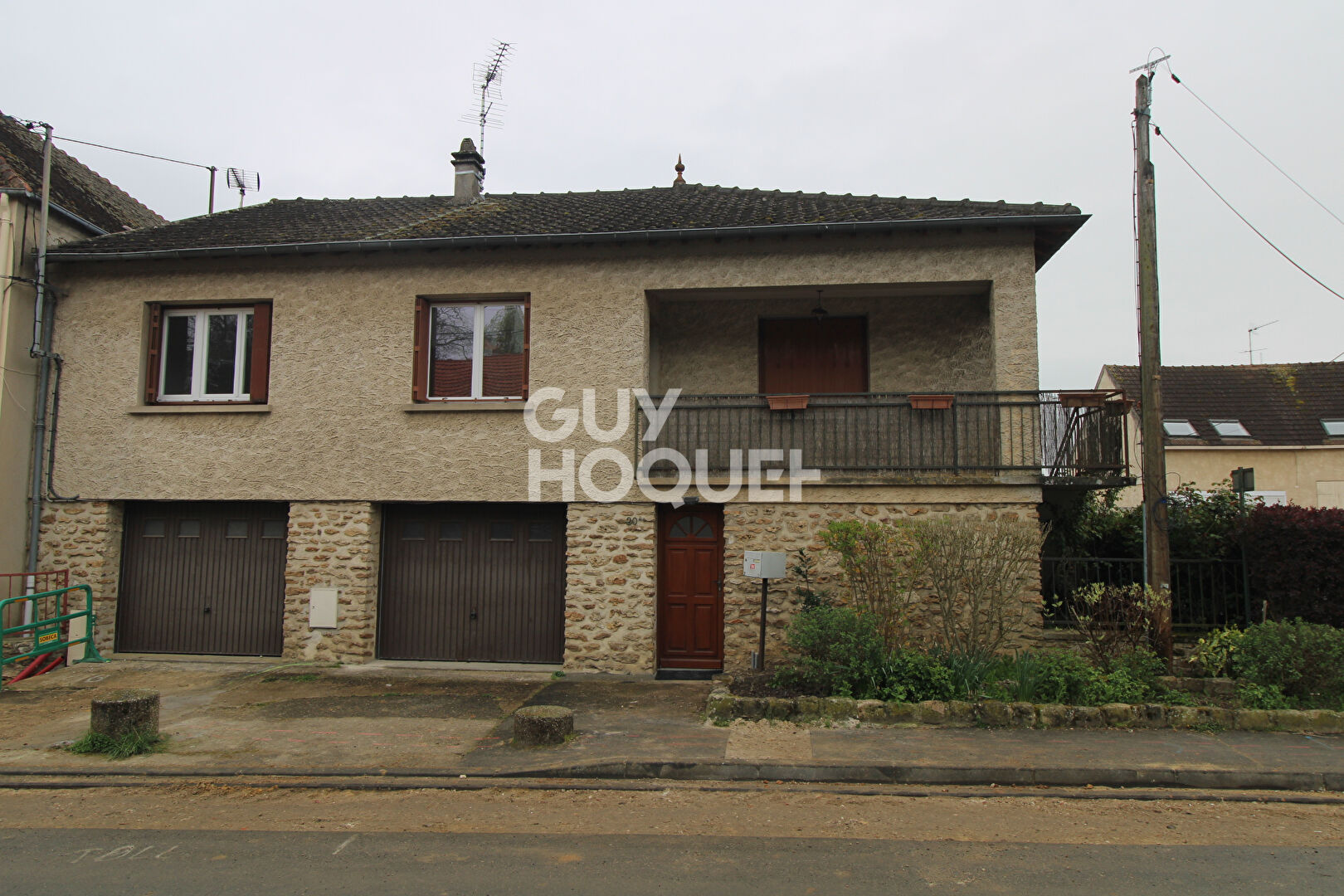 MAISON COMPOSEE DE DEUX APPARTEMENTS