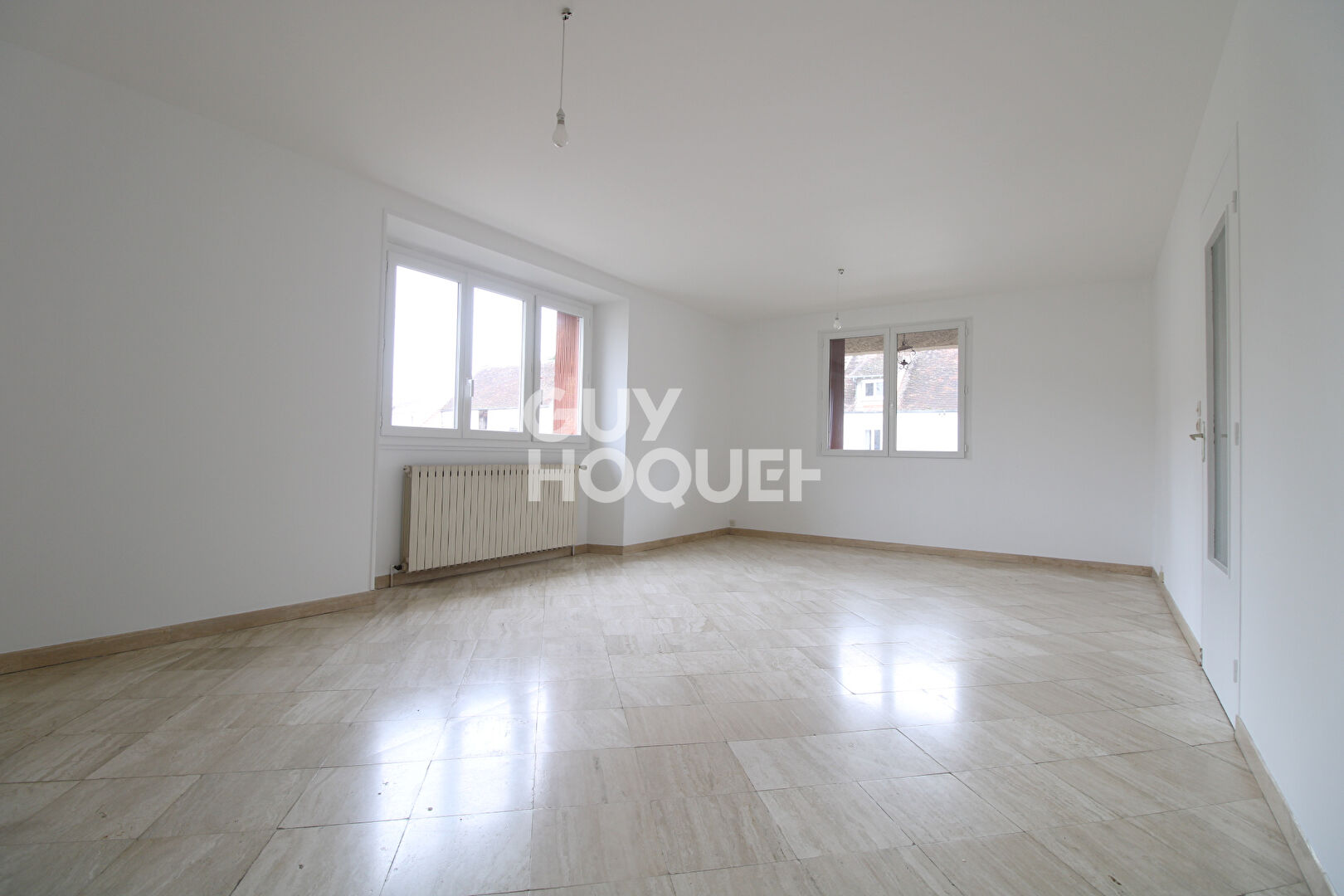 MAISON COMPOSEE DE DEUX APPARTEMENTS