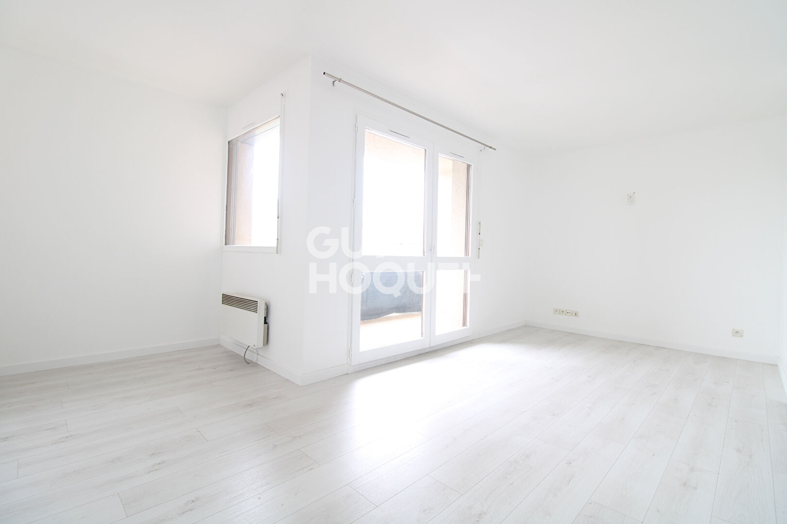 Appartement Brie Comte Robert 26.15 m2 avec un balcon et stationnement