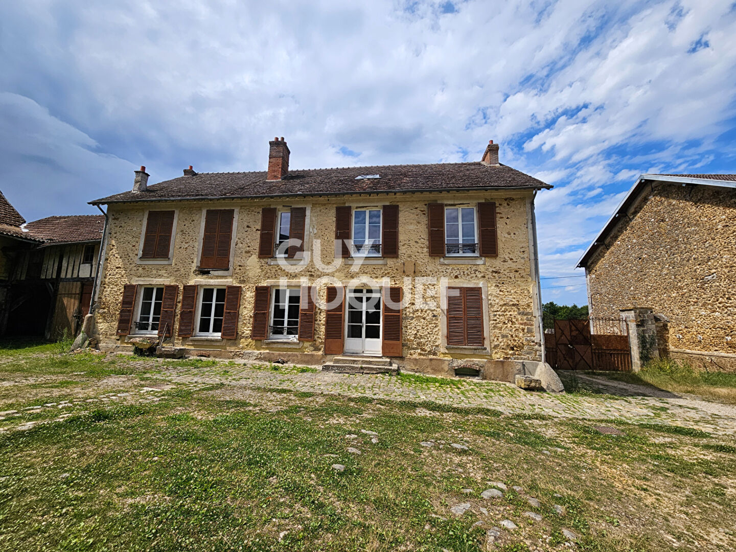 2 pièces TOUTES CHARGES COMPRISES