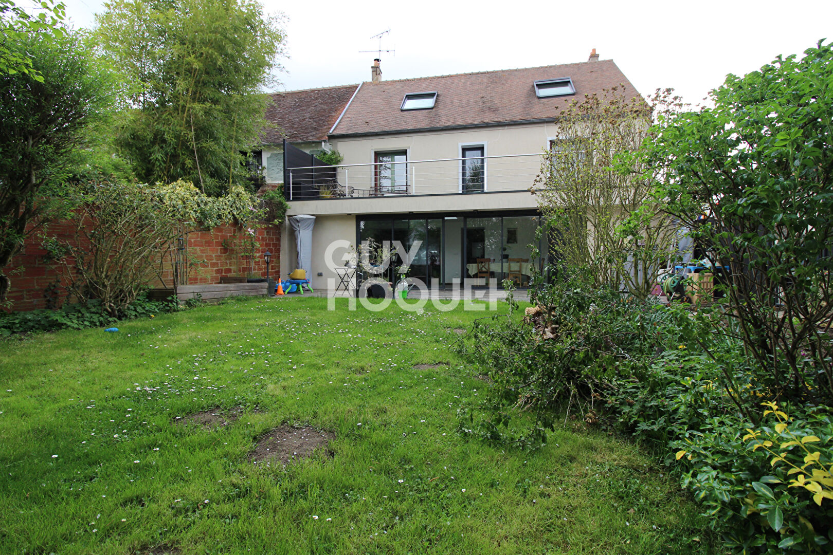 Grande maison familiale avec hangar de 250m²