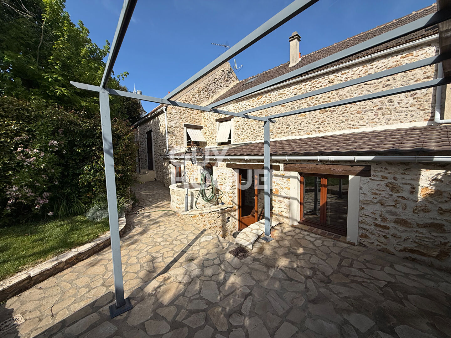 SECTEUR COUBERT  CHARME ET AUTHENTICITE