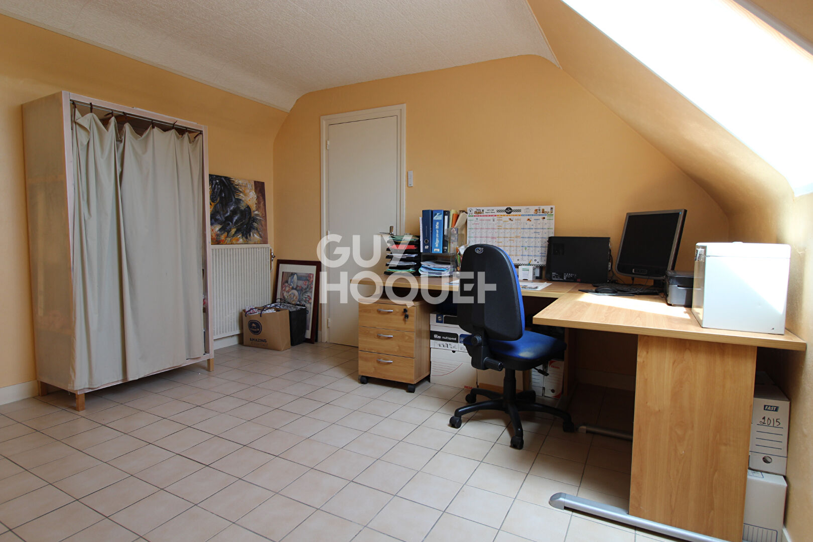À VENDRE  Charmante maison avec dépendance à Verneuil-l'Étang