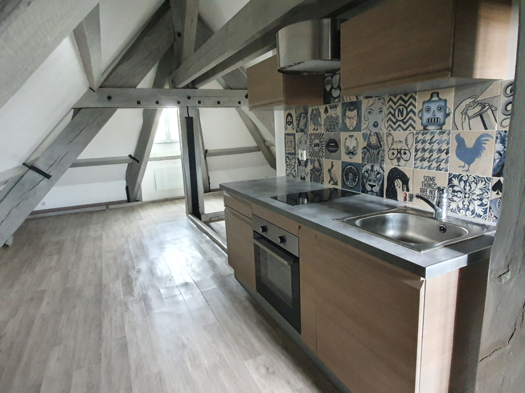 Appartement 2 pièces de 48.5 m² au sol à louer à SOIGNOLLES EN BRIE (77111).