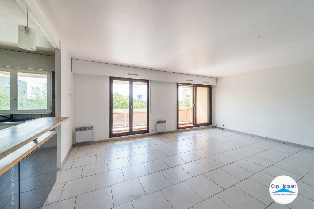 À vendre à ROISSY EN BRIE (77680), appartement d'environ 104,6 m².