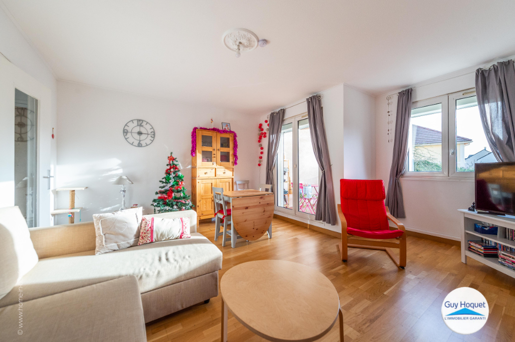 Appartement 4 pièces d'une surface habitable de 78,72 m² VENDU LOUE à ROISSY EN BRIE (77680).