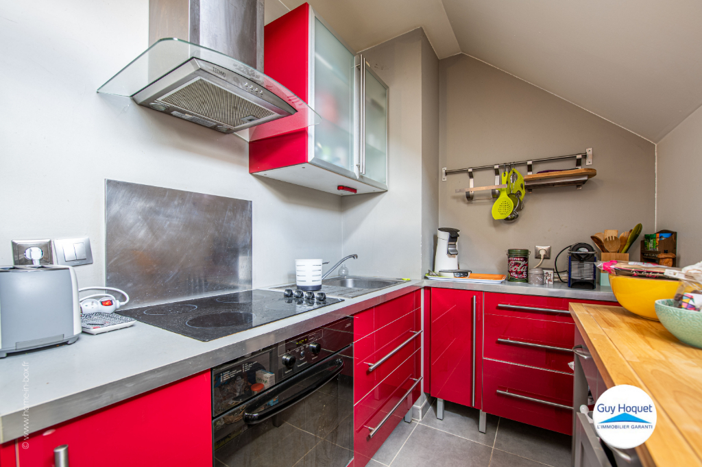 Location : Beau studio à PONTCARRE