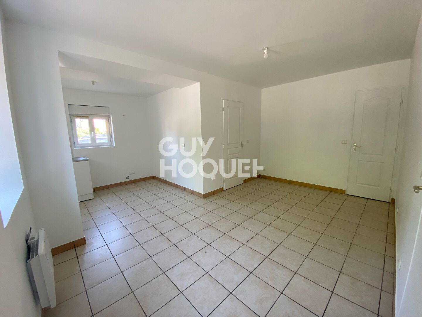 LOCATION d'un appartement T2 (30 m²) à EMERAINVILLE