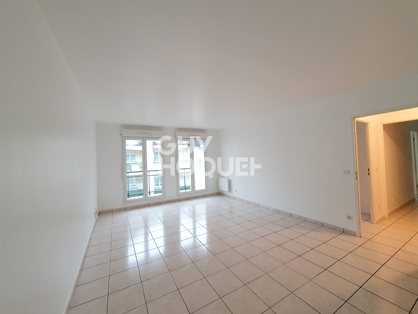 LOCATION d'un appartement 3 pièces (68 m²) à PONTAULT COMBAULT - Proche gare