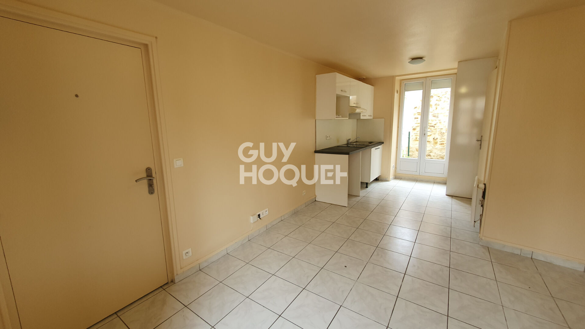 Appartement 1 pièce (18 m²) à louer à ROISSY EN BRIE